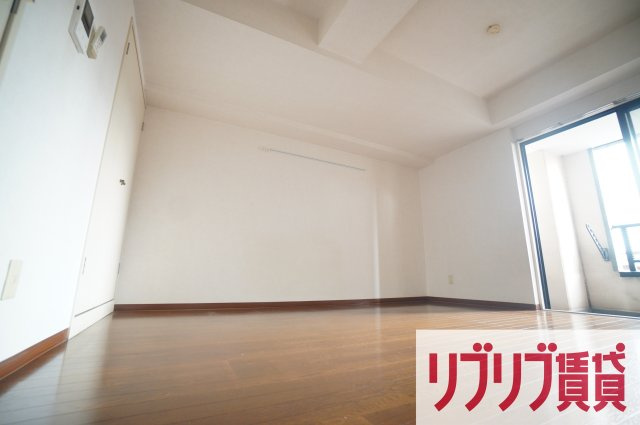 ベルメゾン松波の居間・リビング