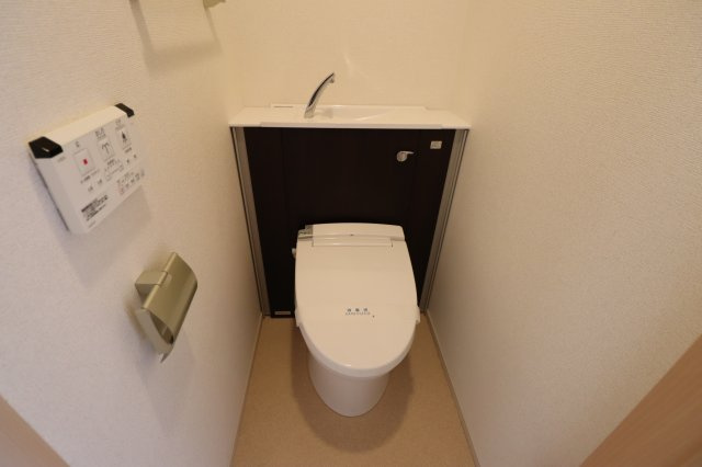 パレス龍大のトイレ|ウォシュレット付きです