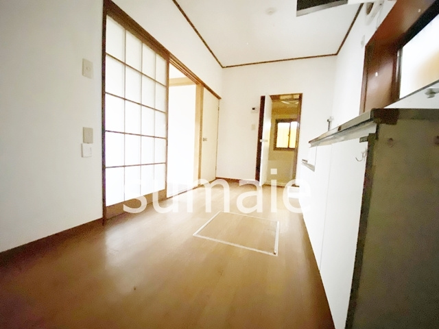 ゴールデンハイツＢの居間・リビング|★広々としたリビングです★