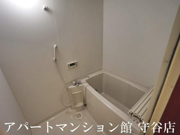 シュロス松前台の浴室