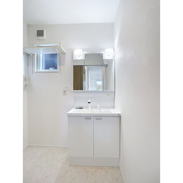 【新築】グリューンSの独立洗面台