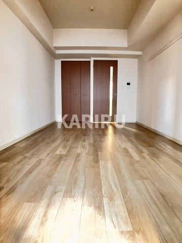 プレサンス堺筋本町駅前の居間・リビング