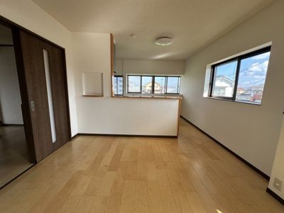 【居間・リビング】 | 小林市細野 1,199万円