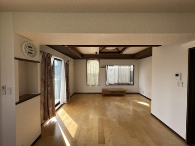 【居間・リビング】 | 小林市細野 1,199万円