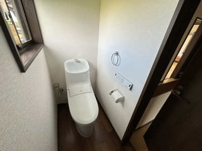 【トイレ】 | 小林市細野 1,199万円 | 2Fトイレ