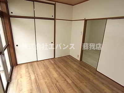  | プラザドゥサン