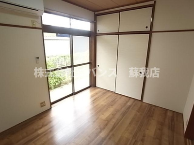 【寝室】 | プラザドゥサン | 使い勝手のいい寝室です