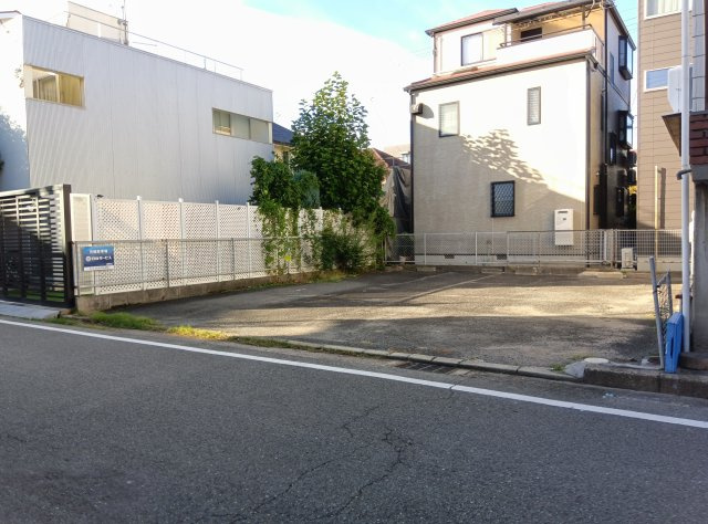 石刎町駐車場