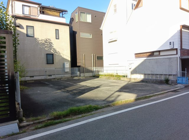 石刎町駐車場の外観