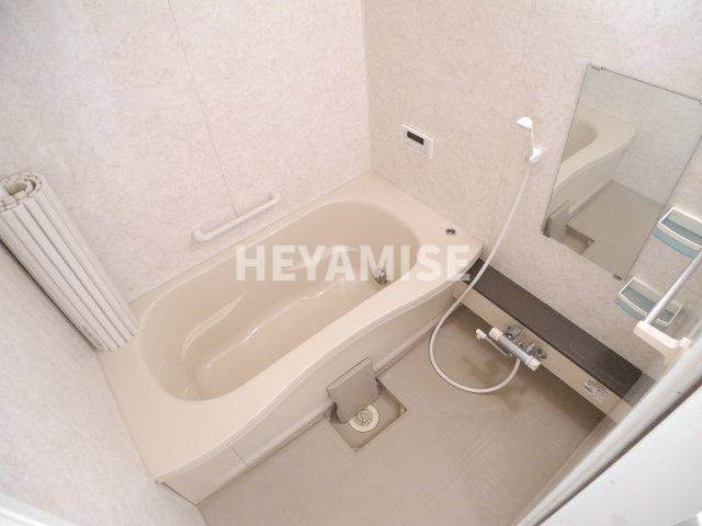 メゾン・ラ・パトリアEの浴室|※室内画像は別号室のもの