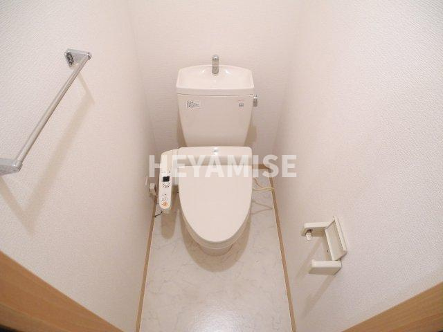 メゾン・ラ・パトリアEのトイレ|※室内画像は別号室のもの