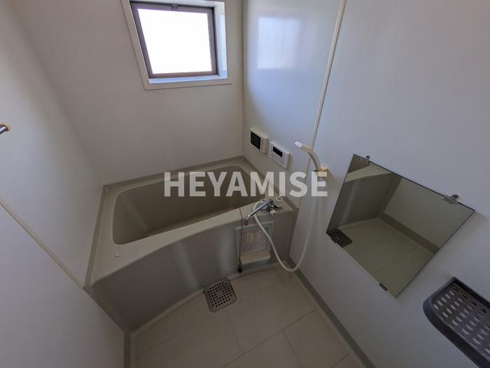 メルベーユ富の原D棟の浴室