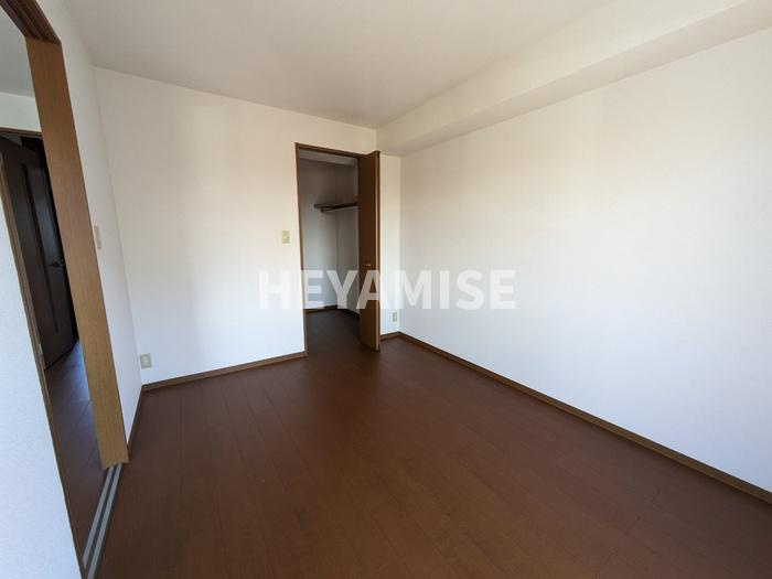 メルベーユ富の原D棟の内装