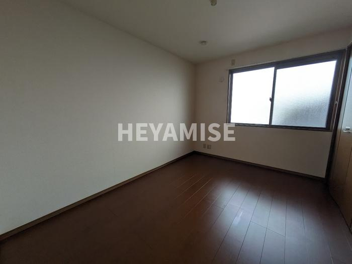 メルベーユ富の原A棟の内装