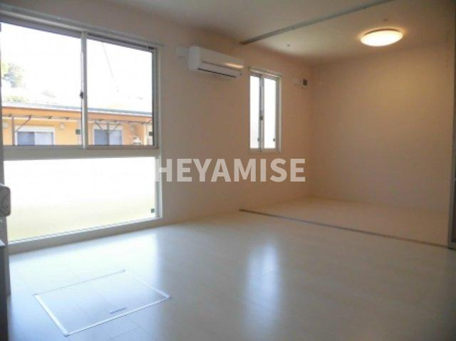 ラ　ルーチェの居間・リビング|※室内画像は別号室のもの