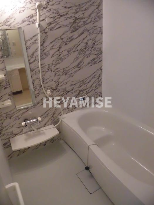 ラ　ルーチェの浴室