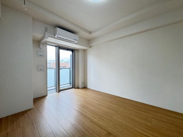 新品家具付きマンション亀戸8(KaGood東京)の居間・リビング