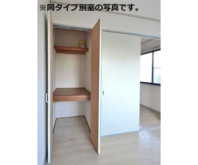 川崎市多摩区南生田２丁目のアパートの収納