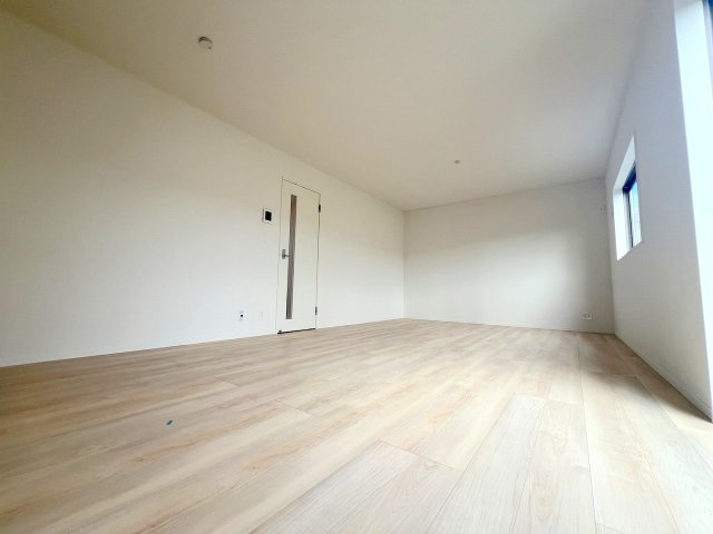 武蔵村山市岸1丁目　新築　全1棟の居間・リビング