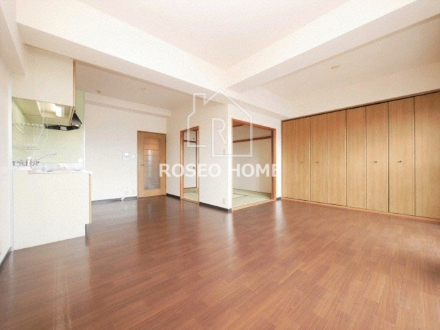 キオプラザ天満橋の居間・リビング