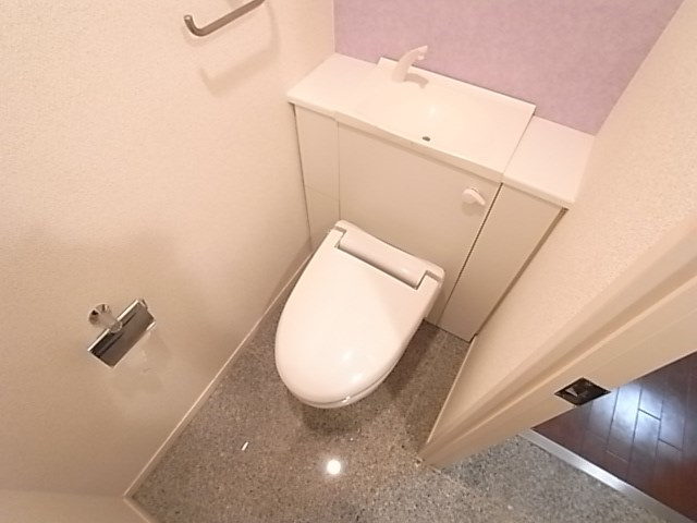 プレジールサンノミヤ２のトイレ