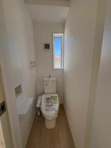 【トイレ】 | 福岡市西区今宿東3丁目第10　1号棟（全6棟）【仲介手数料無料・0円】 | 現地写真。