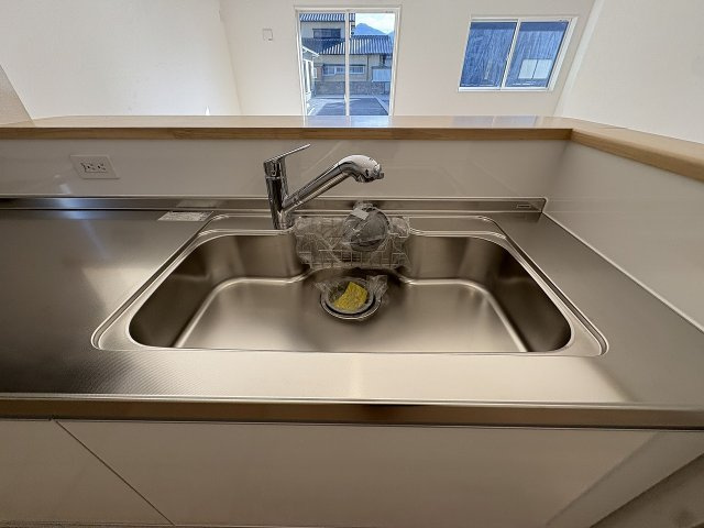 【キッチン】 | 福岡市西区今宿東3丁目第10　1号棟（全6棟）【仲介手数料無料・0円】 | 現地写真。