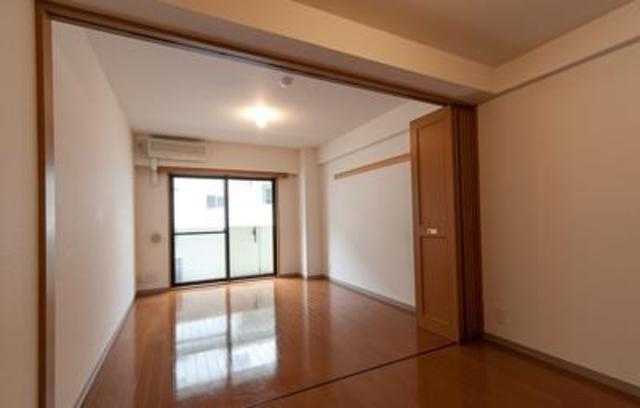 エステージ六義園の居間・リビング