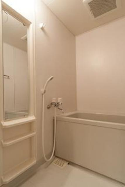 エステージ六義園の浴室