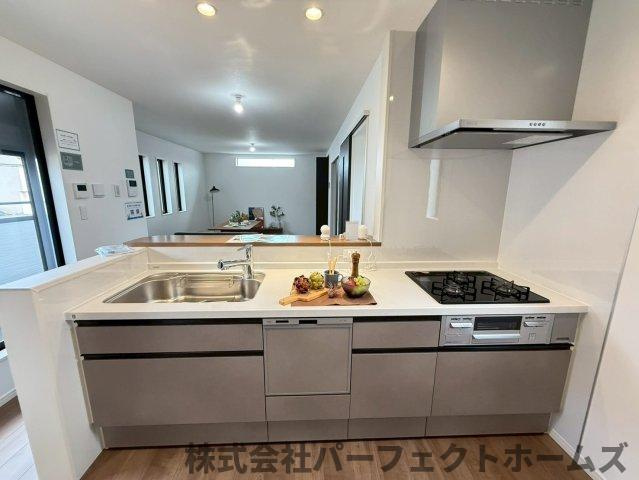 茄子作1丁目戸建のキッチン|キッチンでお料理をお楽しみください