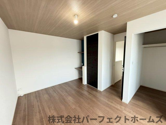 茄子作1丁目戸建の洋室|ゆったりした洋室です