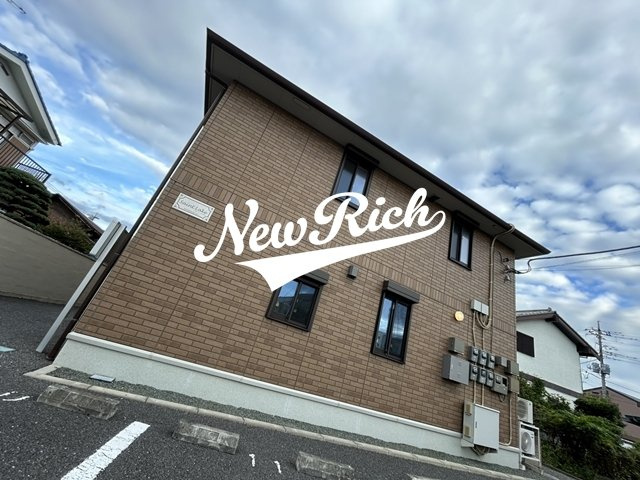 伊勢崎市中央町のアパートの外観