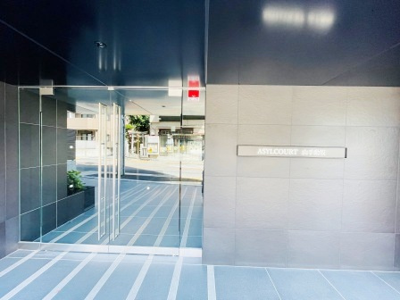 アジールコート山手動坂のエントランス