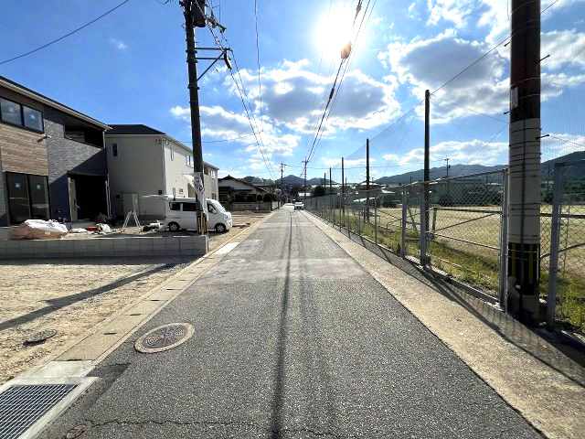 【その他】 | 福岡市西区今宿東3丁目第10　5号棟（全6棟）【仲介手数料無料・0円】 | 現地写真。前面道路です。