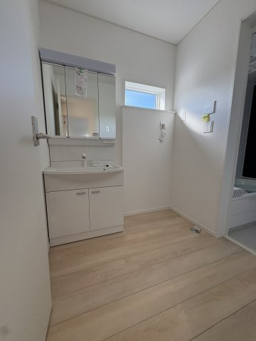 【洗面所】 | 福岡市西区今宿東3丁目第10　5号棟（全6棟）【仲介手数料無料・0円】 | 現地写真。