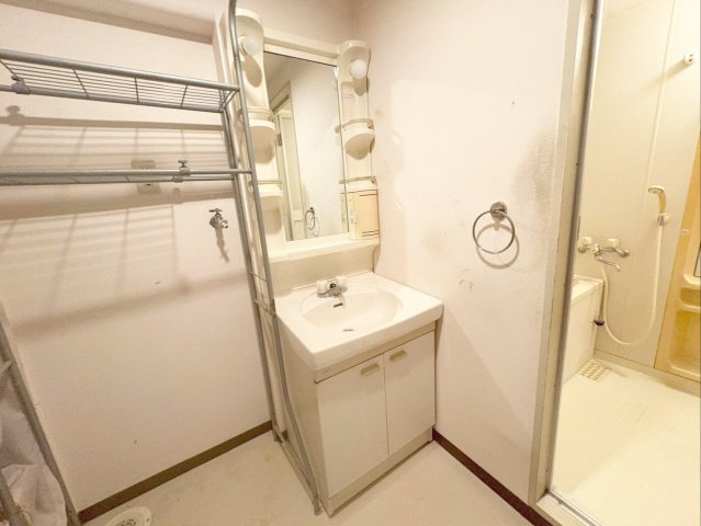 MAC箱崎コートの独立洗面台|キャビネット付きで収納豊富な洗面化粧台！