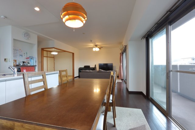 フローレンス永楽通りグランドアークの居間・リビング