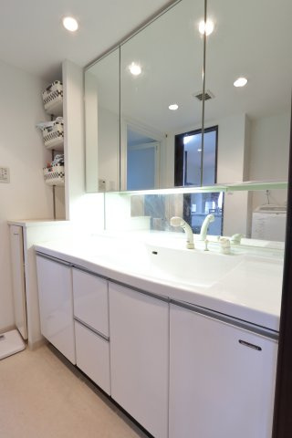 フローレンス永楽通りグランドアークの独立洗面台