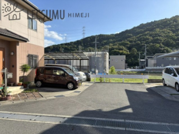 姫路市北原/中古戸建の前面道路含む現地写真
