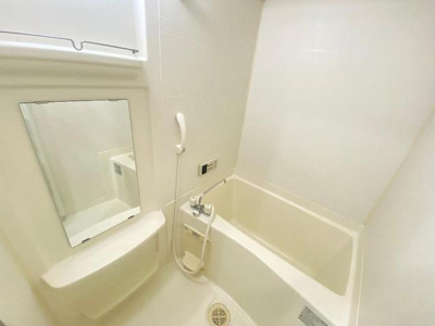 【浴室】 | Ｃｈｅｚ－ｍｏｉ 千日（シェモアセンニチ） | バス