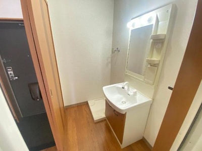 【洗面所】 | Ｃｈｅｚ－ｍｏｉ 千日（シェモアセンニチ） | 洗面