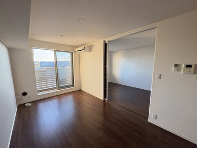 【居間・リビング】 | シャンポール | 別のお部屋の写真です