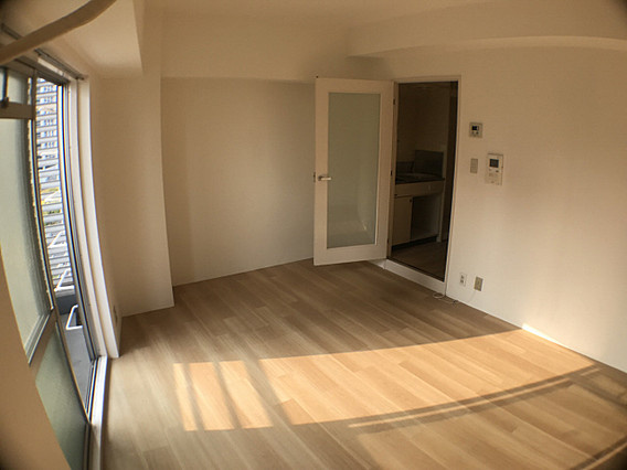 ライオンズマンション三宮フラワーロードの洋室