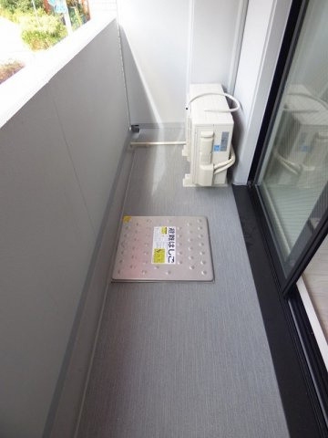 コスモリード神戸三宮のバルコニー