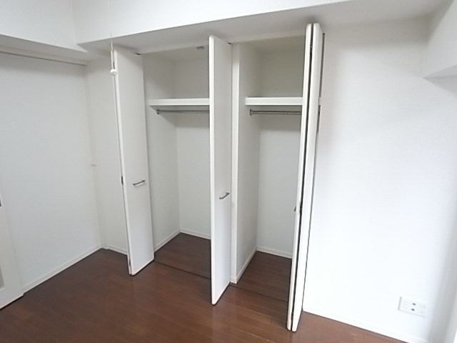 プレジールサンノミヤ２の収納