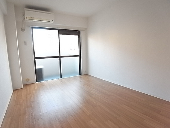 ハッピーコート甲南山手の居間・リビング