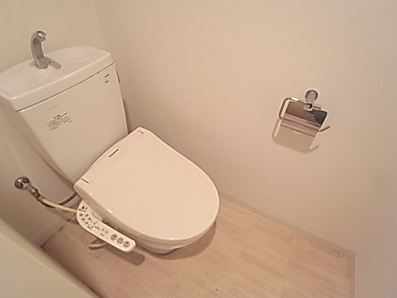 KDXレジデンス甲南山手のトイレ