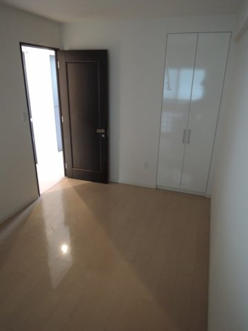 アーバネックス三宮磯辺通の居間・リビング