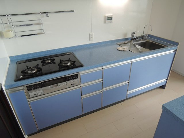 アーバネックス三宮磯辺通のキッチン