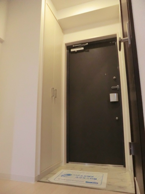 アーバネックス六甲道の玄関